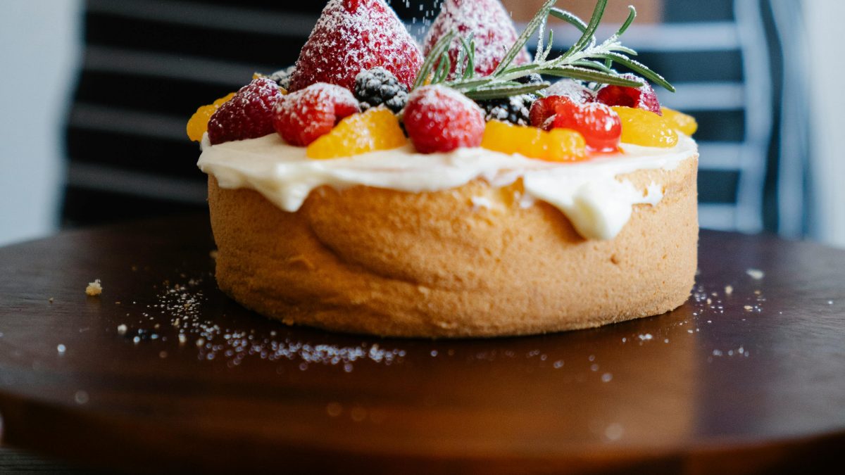 How to make a homemade Jiko vanilla cake this festive season