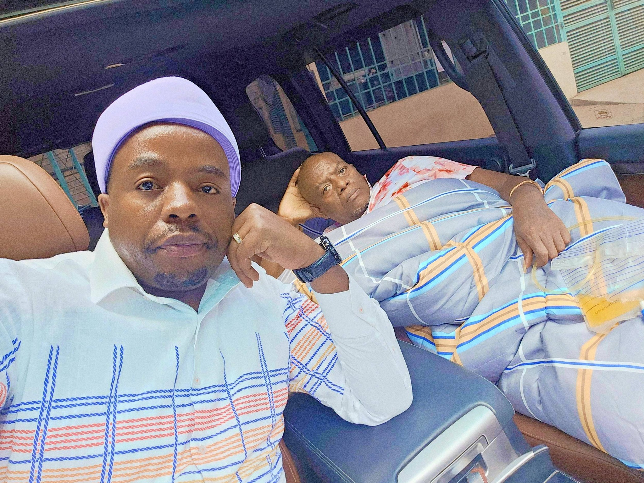 ‘Glory be to God’ – Karangu Muraya elated as his brother finally leaves hospital