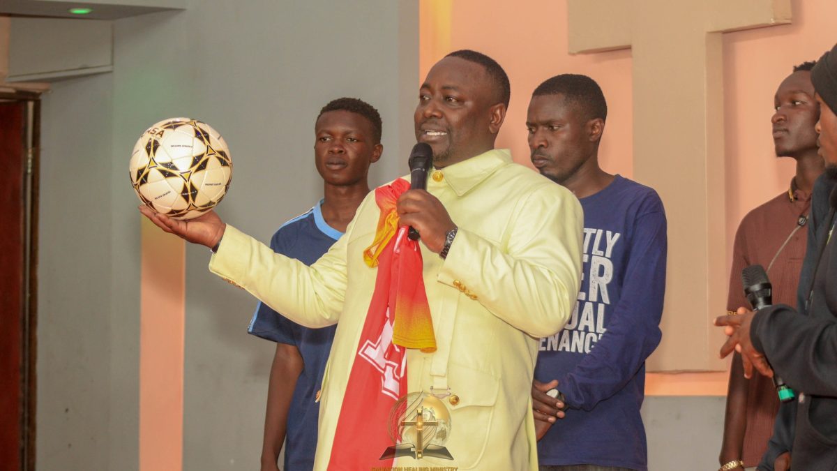 ‘Hamfai kucomplain’ – Kanyari responds to critics of his charity initiatives