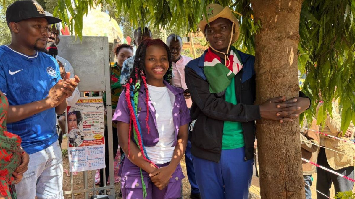 Truphena Muthoni visits Murang’a pastor on 80-hour tree-hugging challenge