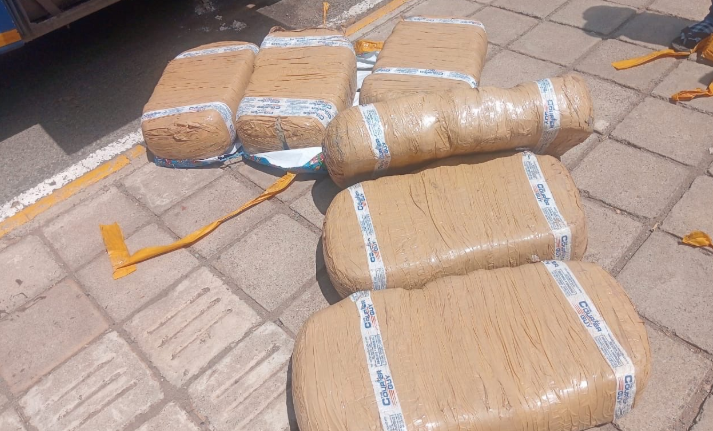 Officers intercept Kenya-bound Tanzania bus, seize cannabis worth Ksh2.5M