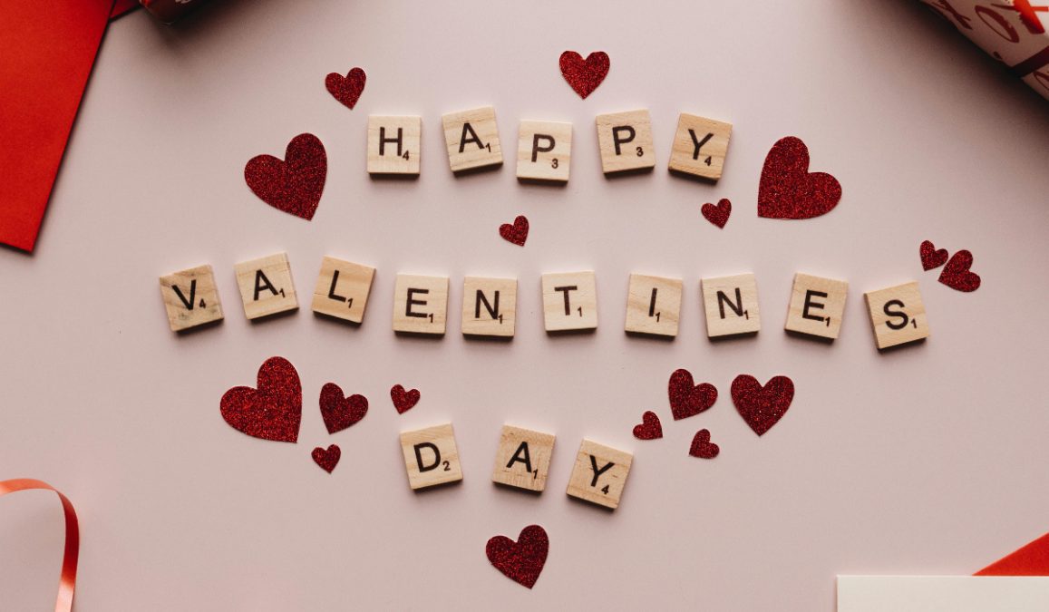 Happy Valentine's Day text. Image used for illustration purposes. PHOTO/Pexels