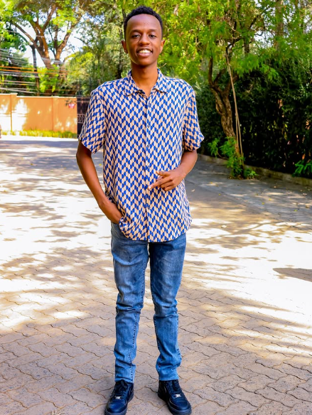 Kartelo posing for a picture.