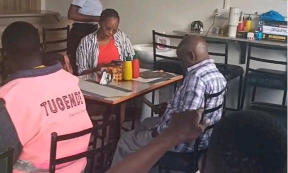Customers inside Kula Kienyeji Hotel. PHOTO/Screengrab by K24 digital/ TikTok