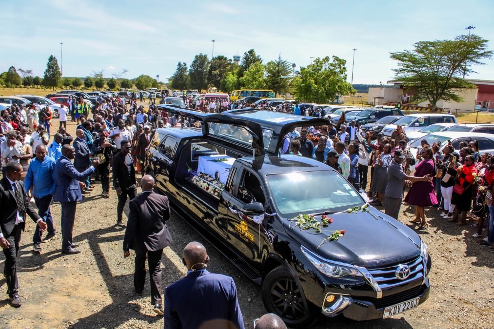 Congregants gather to view the coffin of Apostle Likavo after it was flown back to Kenya. PHOTO/https://www.facebook.com/ivceldoret