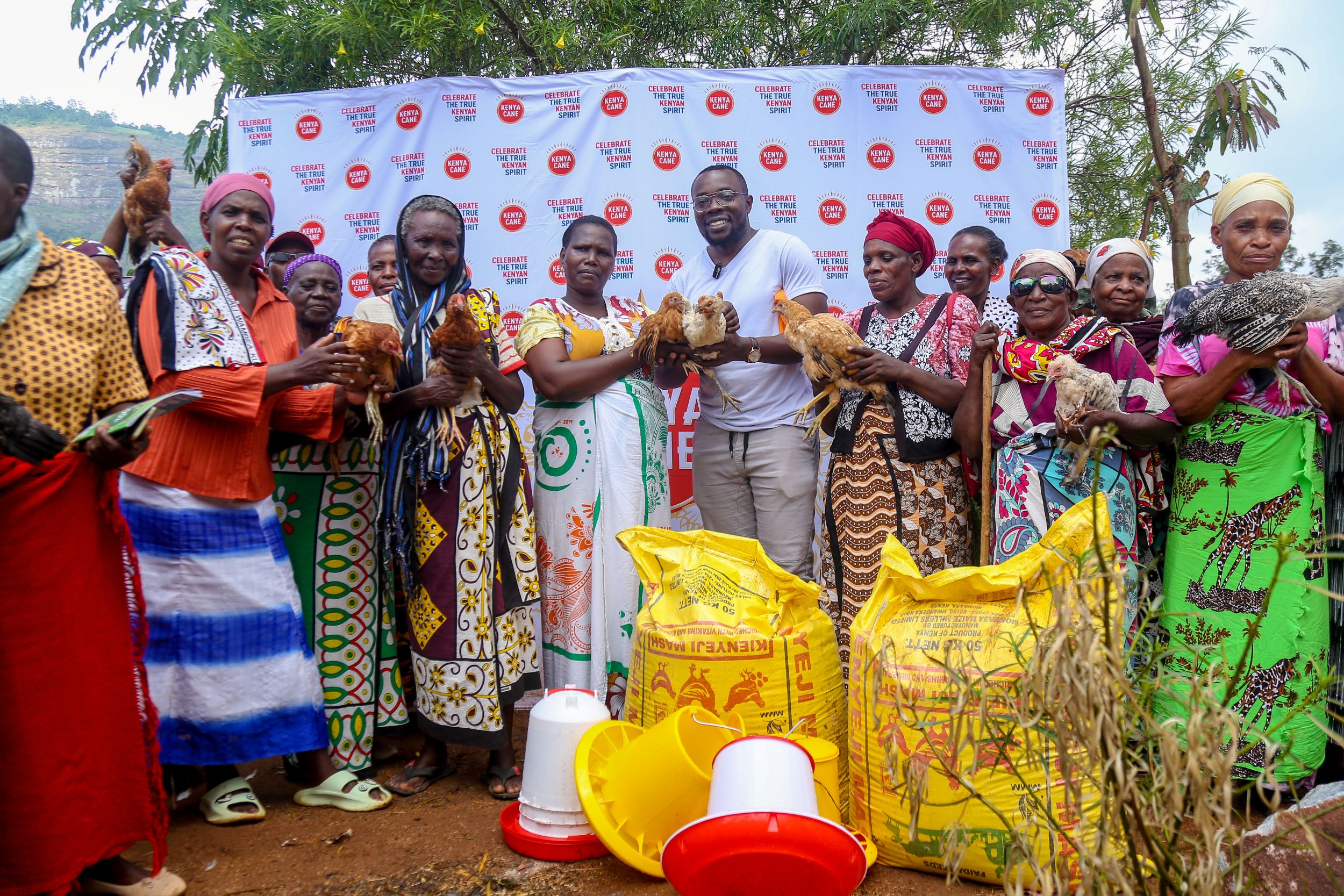 Kenya Cane empowers Suvirio Women’s Group in Voi with poultry project