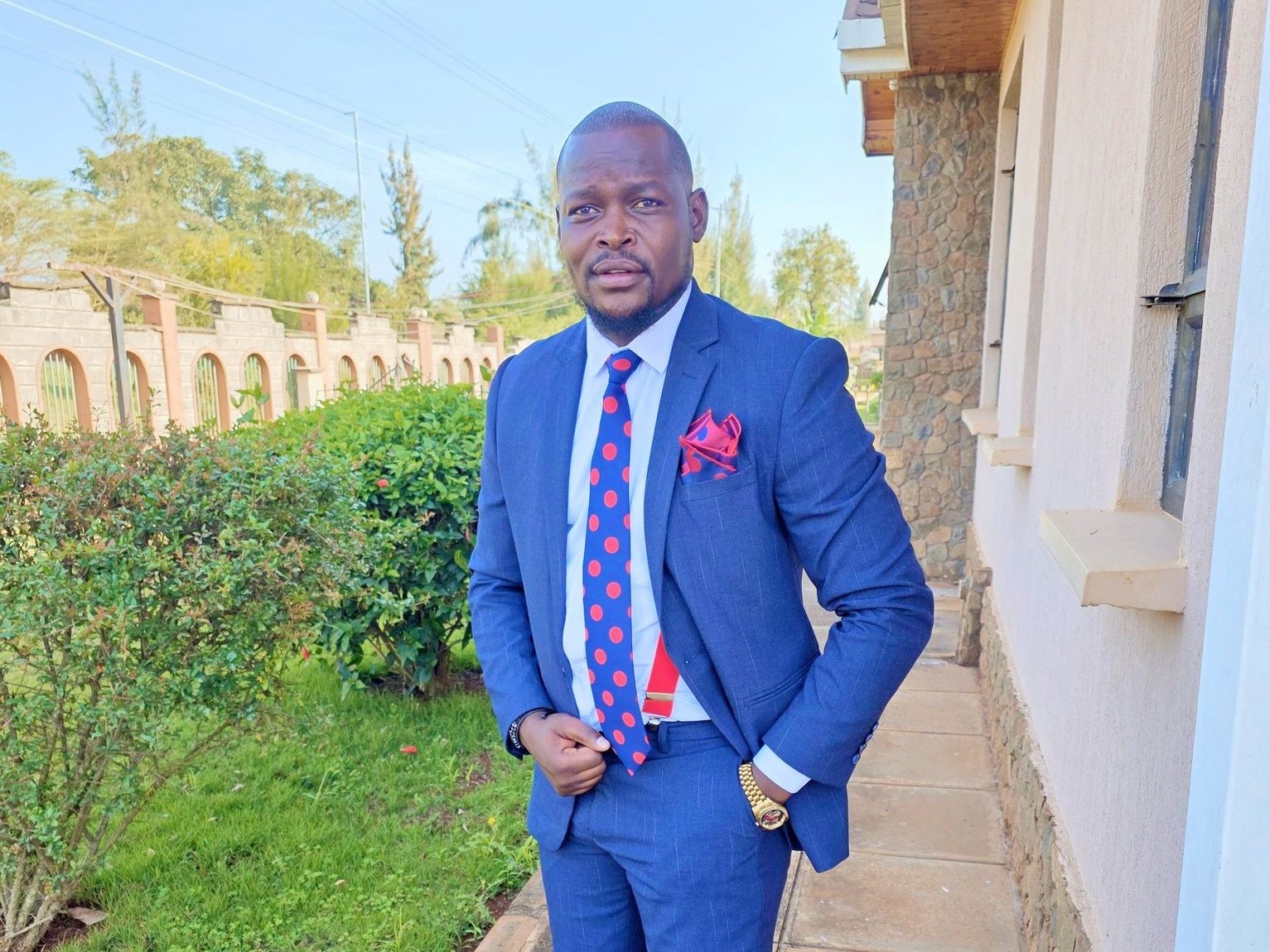 MC Chris questions Ruto’s failure to halt Safari Park meeting after Utumishi Girls fire