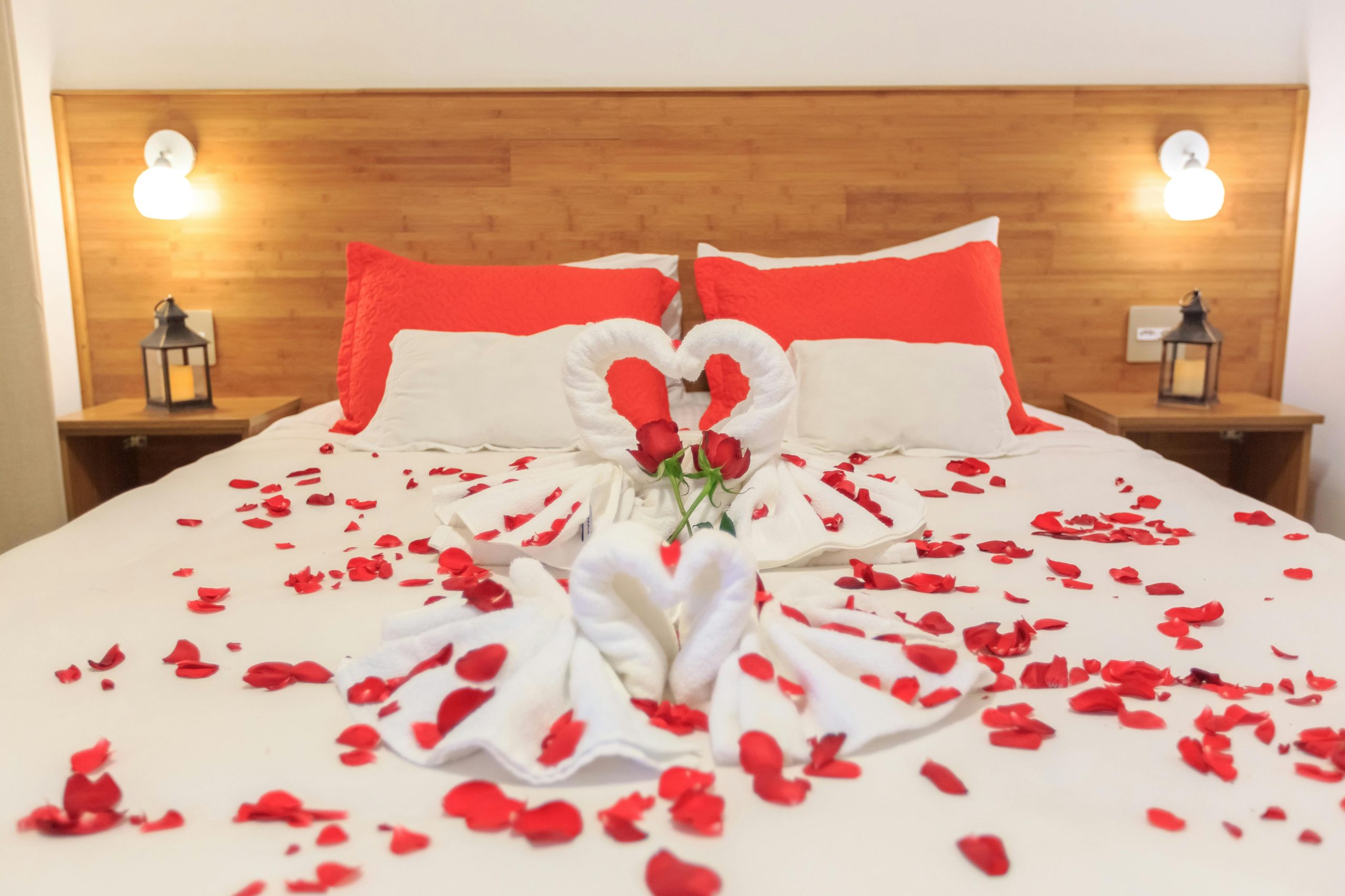 What medical experts say about intimacy and health risks