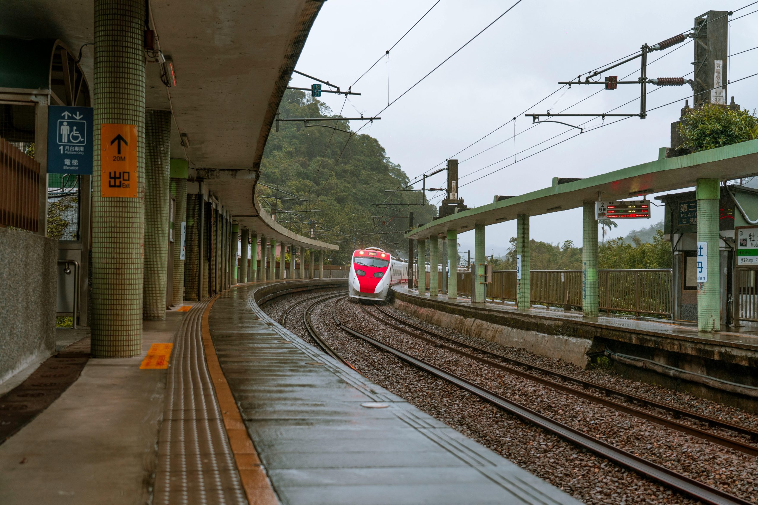 High-speed trains collide after one derails, killing 21
