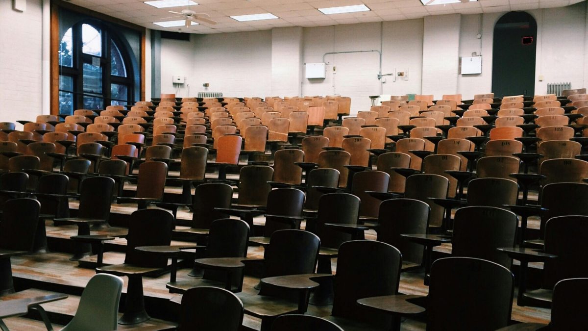 An empty university lecture hall. Image used for illustration purposes. PHOTO/Pexels