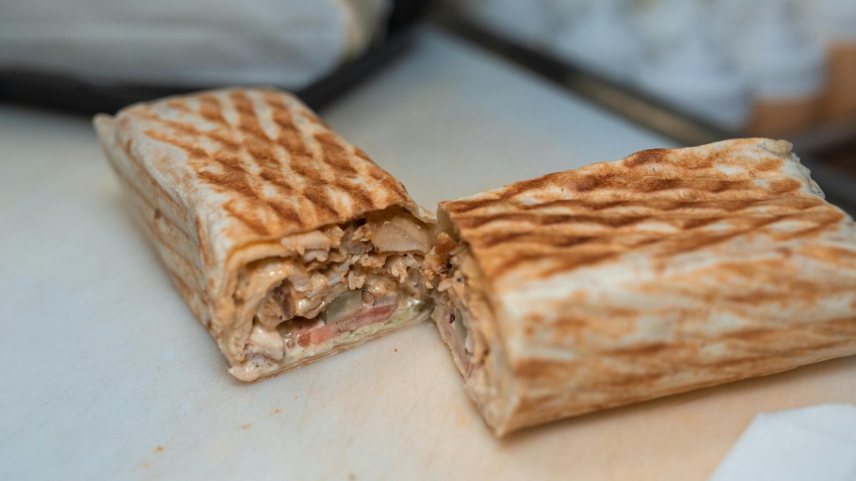 Step-by-step: How to make shawarma at home