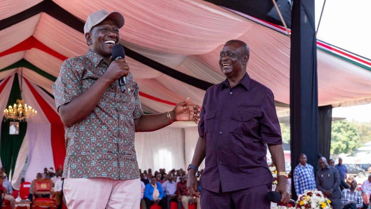 Ruto moves Kisumu residents as he speaks fluent Dholuo