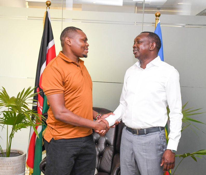Oscar Sudi with PDC World Championship winner, David Munyua at his office on Thursday, February 5, 2026. PHOTO/ @HonOscarSudi