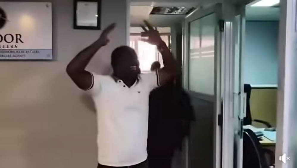 A screengrab image by K24 Digital showing Rufus at the auctioneer's offices. PHOTO/https://www.facebook.com/terencecreative