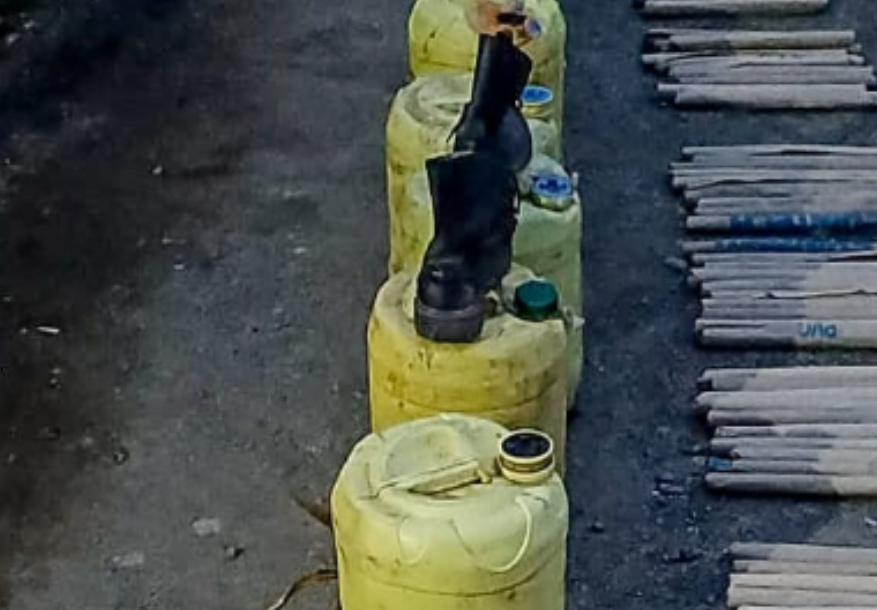 2 arrested as police seize 110 litres of chang’aa and 270 rolls of bhang