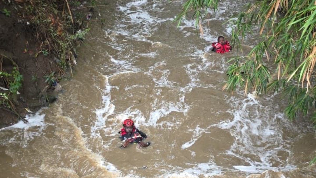 14-year-old boy swept away by overflowing Nairobi River