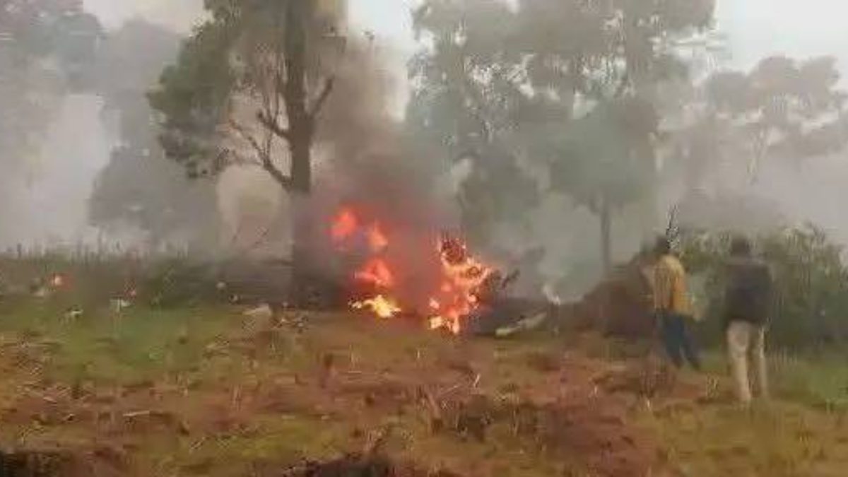 Fire burning at the scene of the chopper's crash. PHOTO/https://www.facebook.com/profile.php?id=100065483554997
