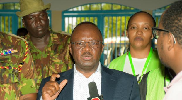 Isiolo South by-election: IEBC bars voters from using phones at booths