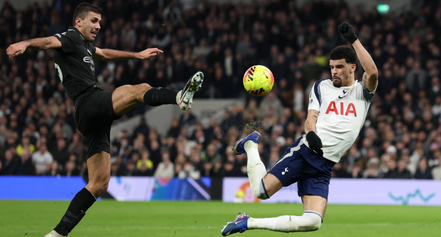 Solanke masterclass helps spurs deny Manchester City and delay title charge
