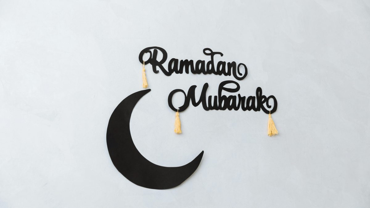 Decorative text on a white wall. Image used for illustration purposes. PHOTO/Pexels