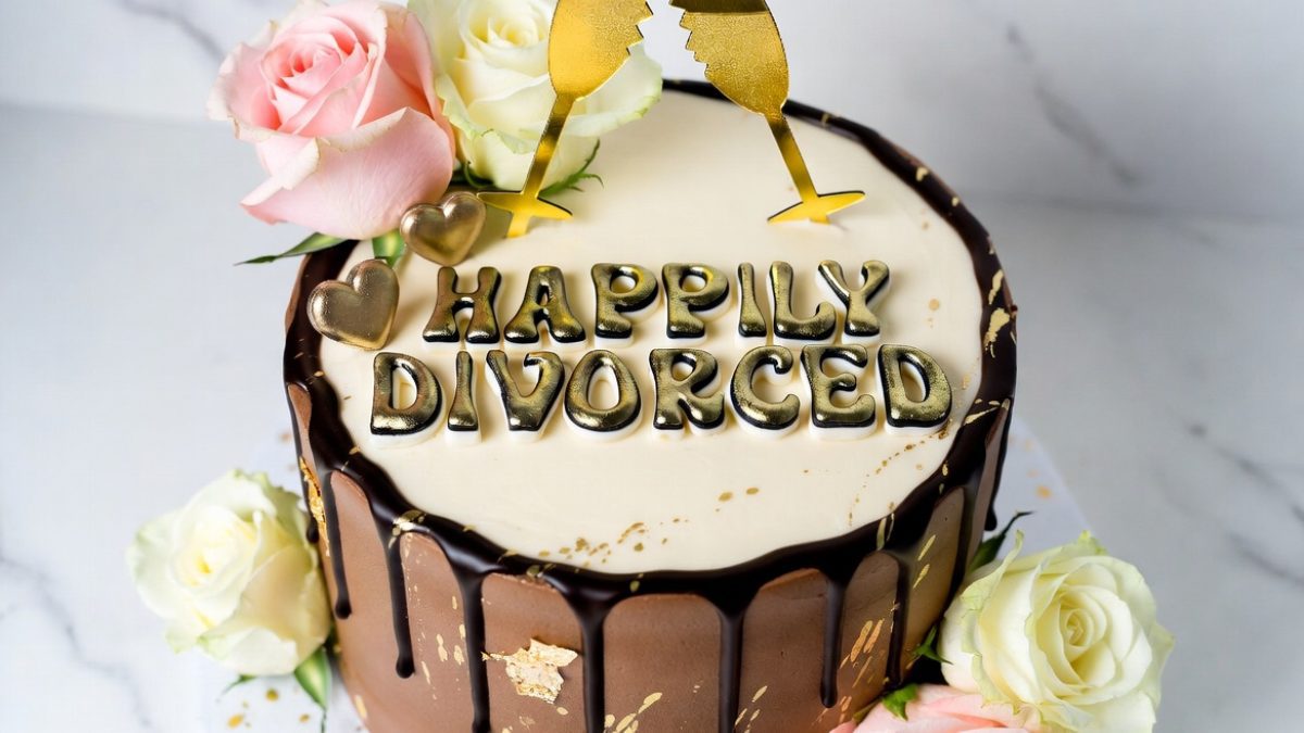 A cake celebrating a divorce. PHOTO/Grok