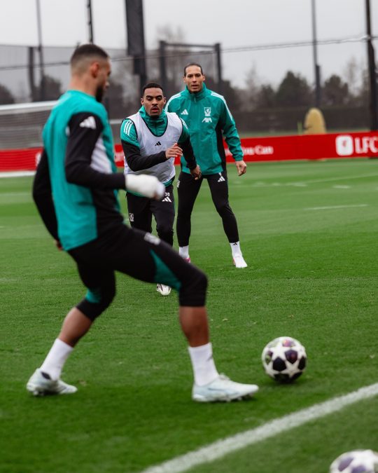 Liverpool FC players in training ahead of Galatasaray match. PHOTO/https://www.facebook.com/LiverpoolFC