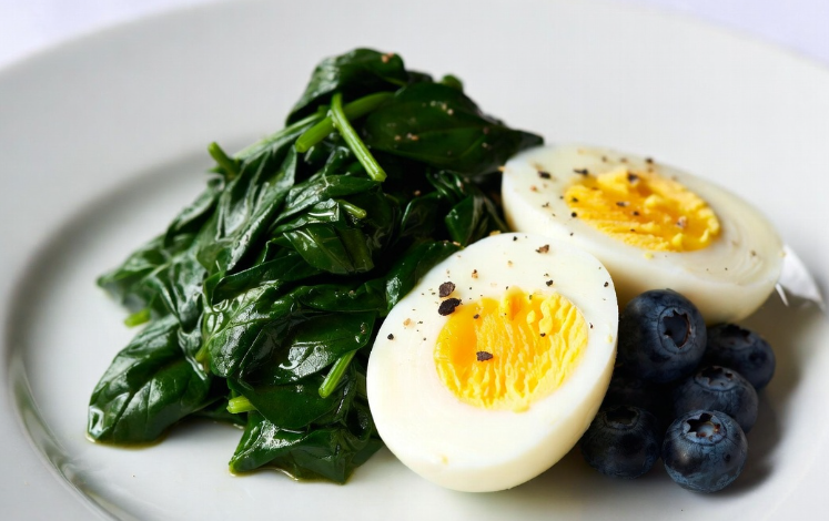 Feed your mind: Key foods that boost memory and focus