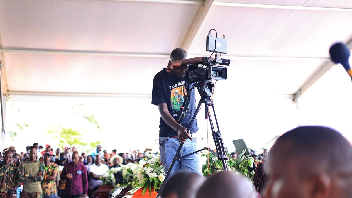 Guruh Buvati: MP Ng’eno’s long-time photographer fights tears while covering his funeral