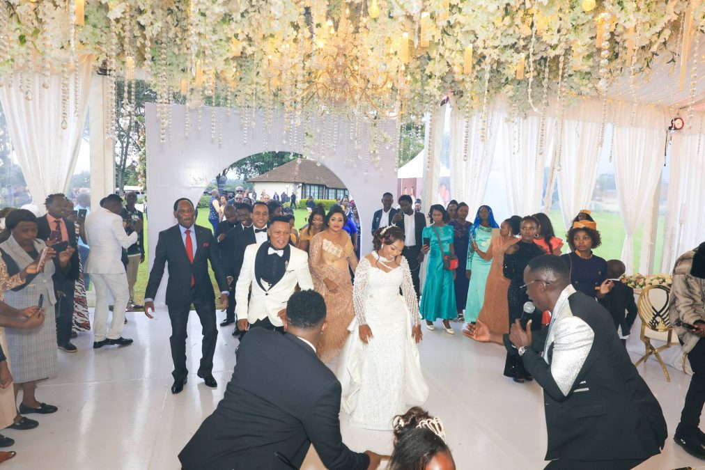Ezekiel Mutua dancing at the star-studded wedding of Apostle Munai. PHOTO/https://www.facebook.com/ezekiel.mutua