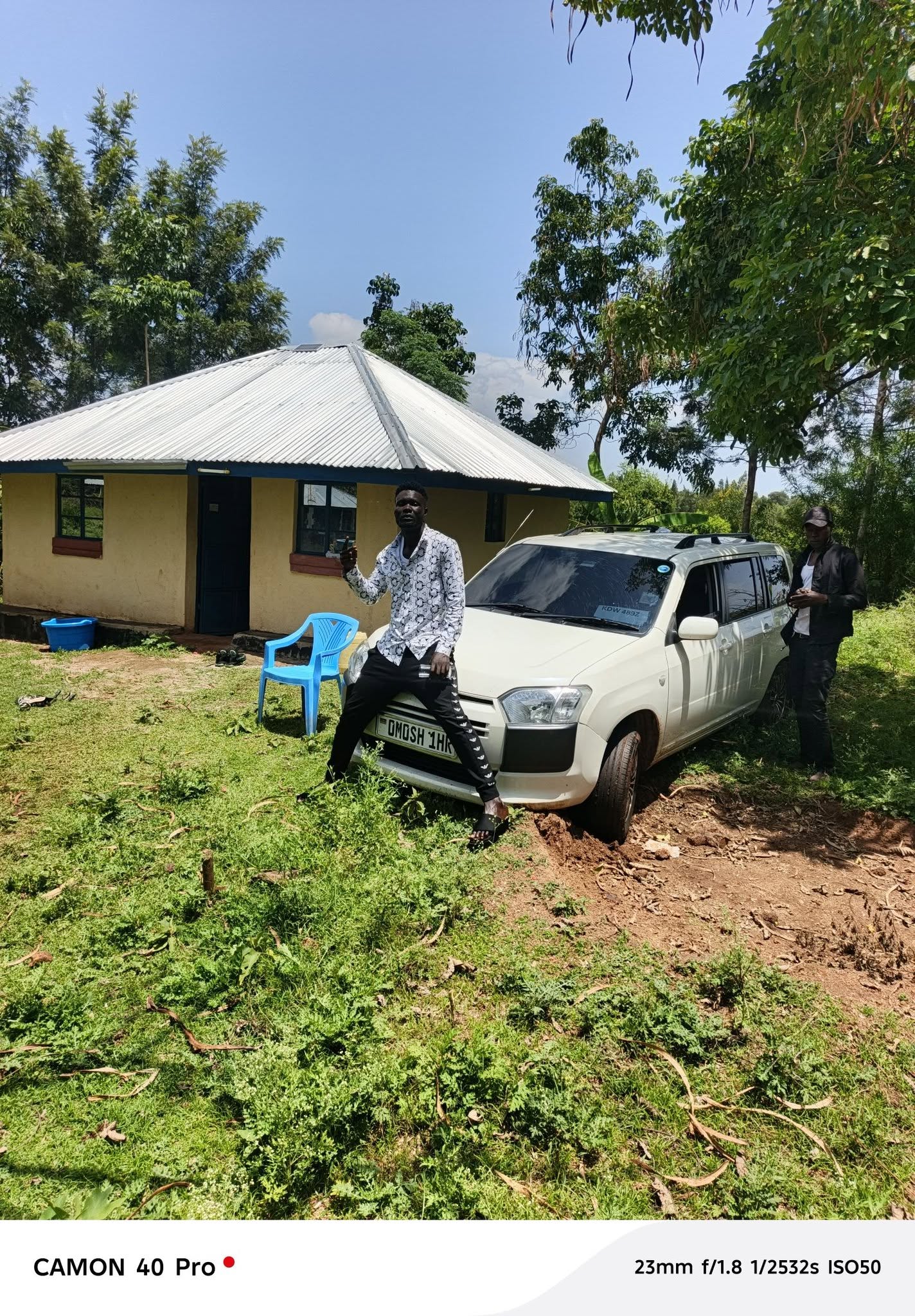 Omosh One Hour rubbishes claims he was involved in road accident with his new car