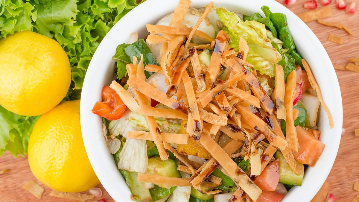 Study finds vegetarians have much lower risk of 5 cancers