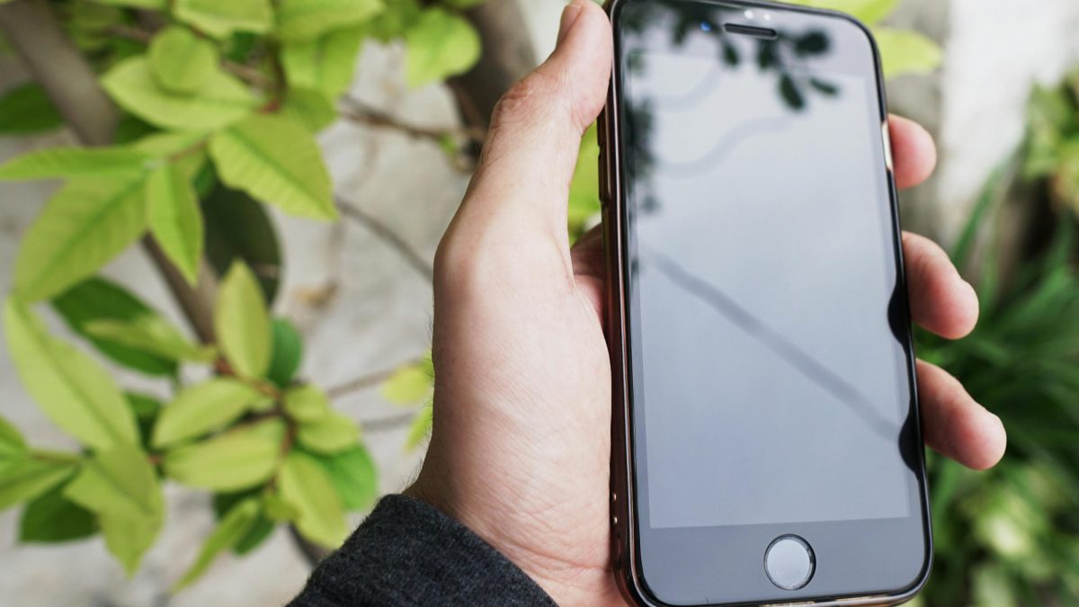 How a smartphone shuts down