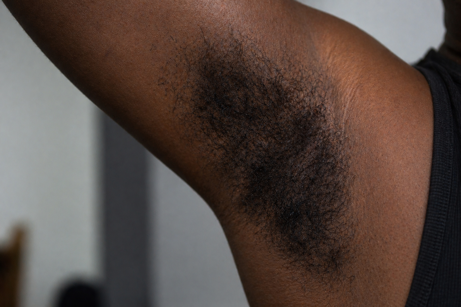 7 health benefits of not shaving your armpit hair