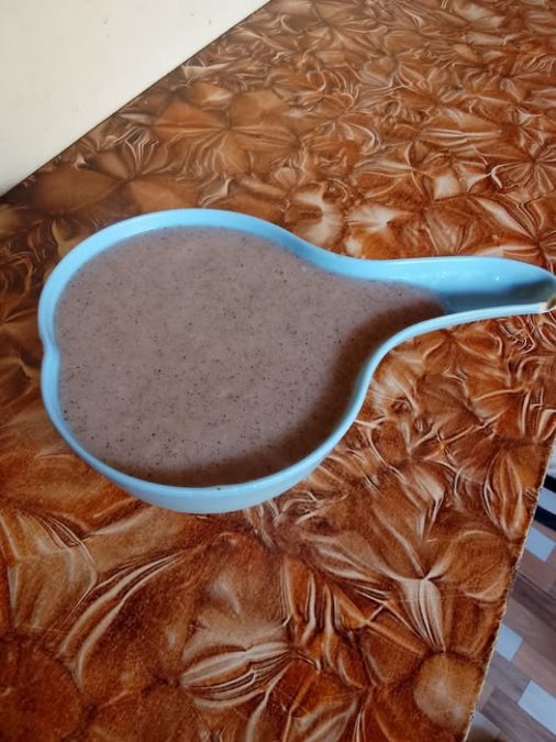 Uji Meru inside a melamine bowl. PHOTO/https://web.facebook.com/groups/436383548486576/user/61558130978550