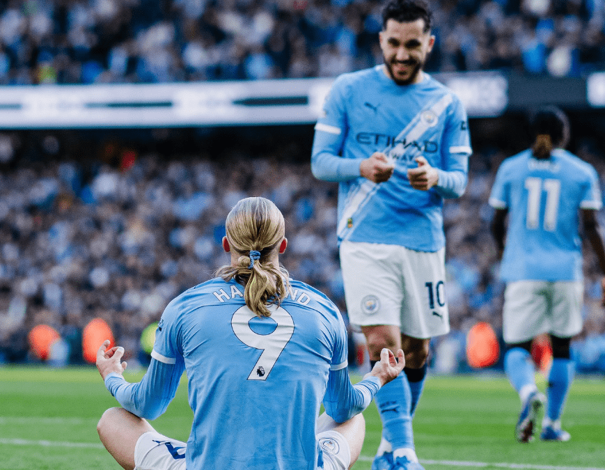 Manchester City 2-1 Arsenal: Premier League title race takes fascinating twist