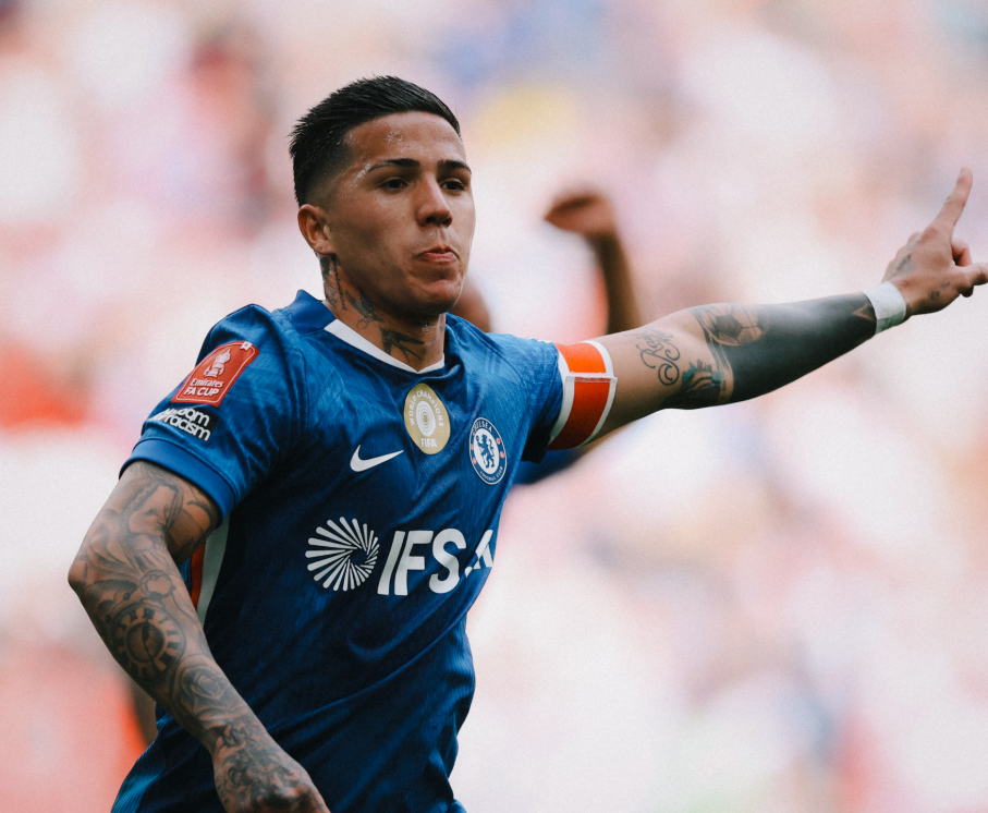 Chelsea edge Leeds to set up FA final clash with Manchester City