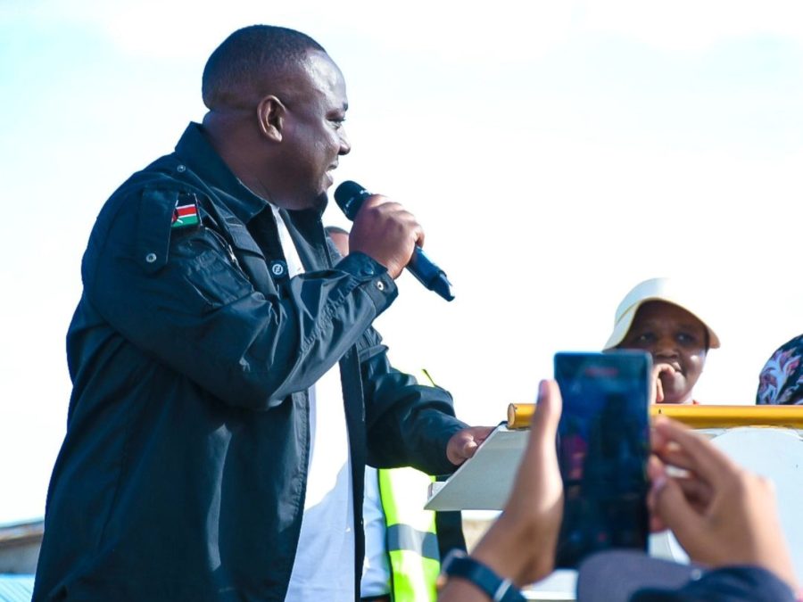 Victor Kanyari during his tour in Njiru Ward,Kasarani Constituency. PHOTO/ https://www.facebook.com/prophetkanyari