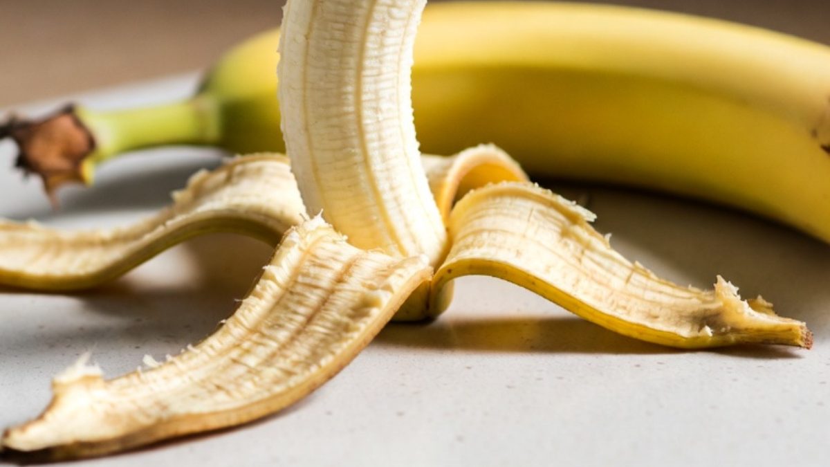 A banana and a banana peel. PHOTO/AI