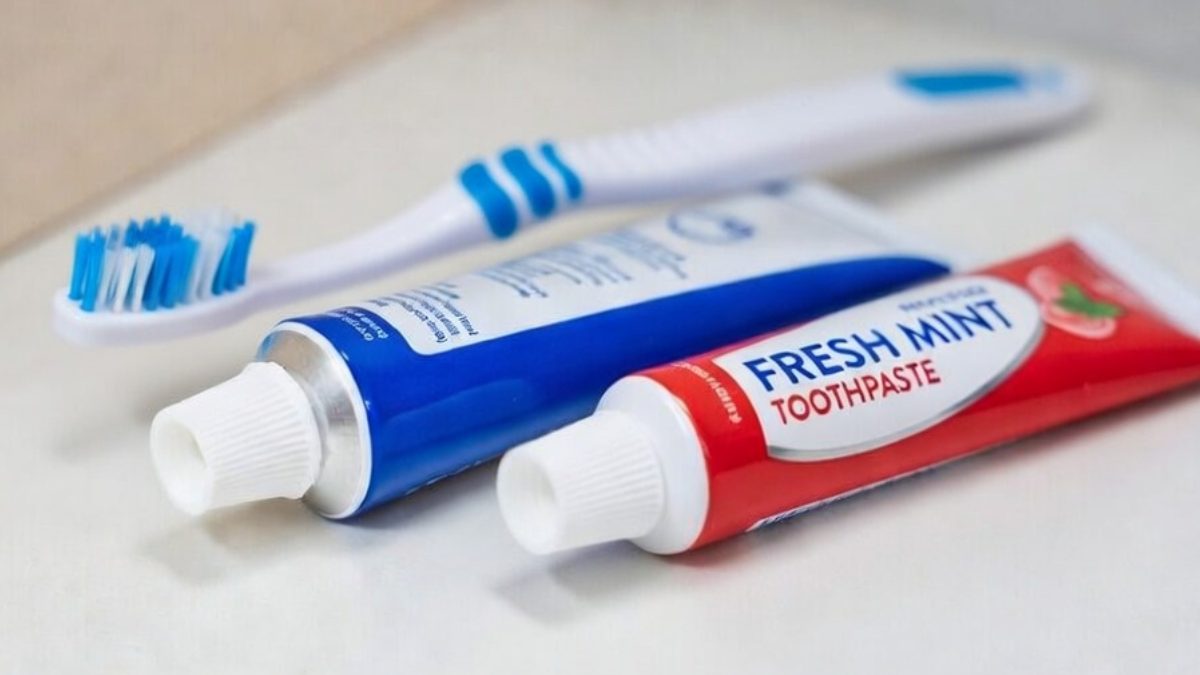 5 toothpaste hacks for everyday use