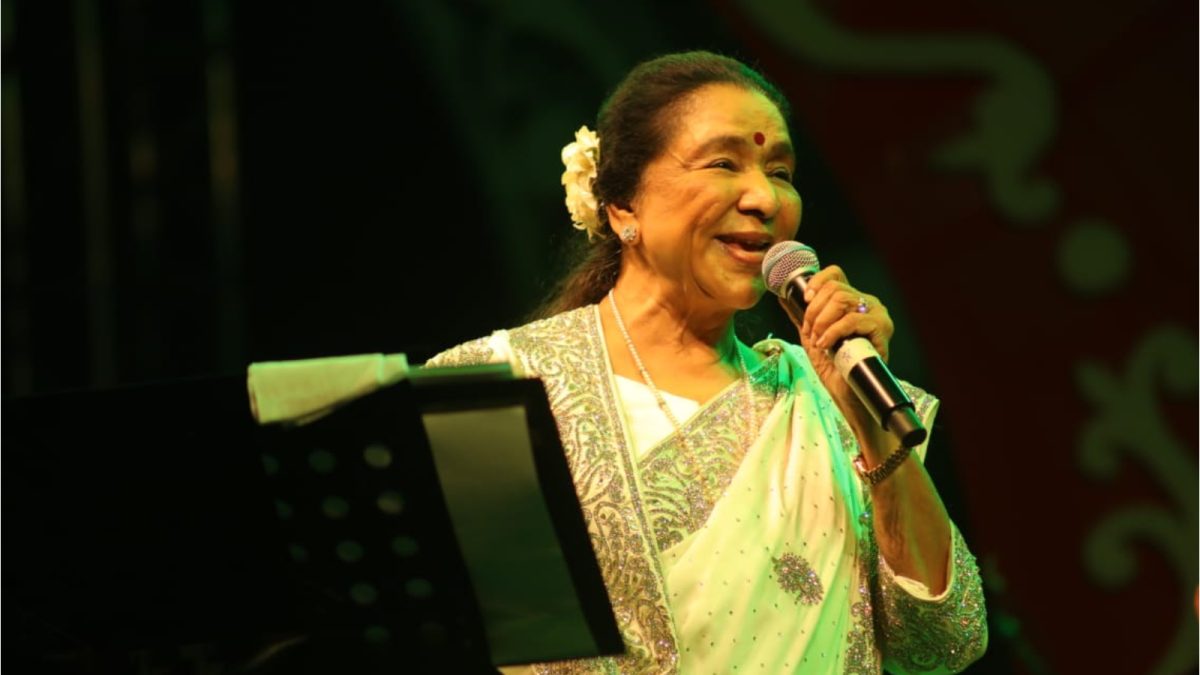 Legendary Bollywood singer Asha Bhosle. PHOTO/https://www.facebook.com/ashabhosleofficialpage