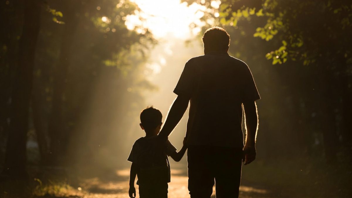 A father and a son. PHOTO/AI