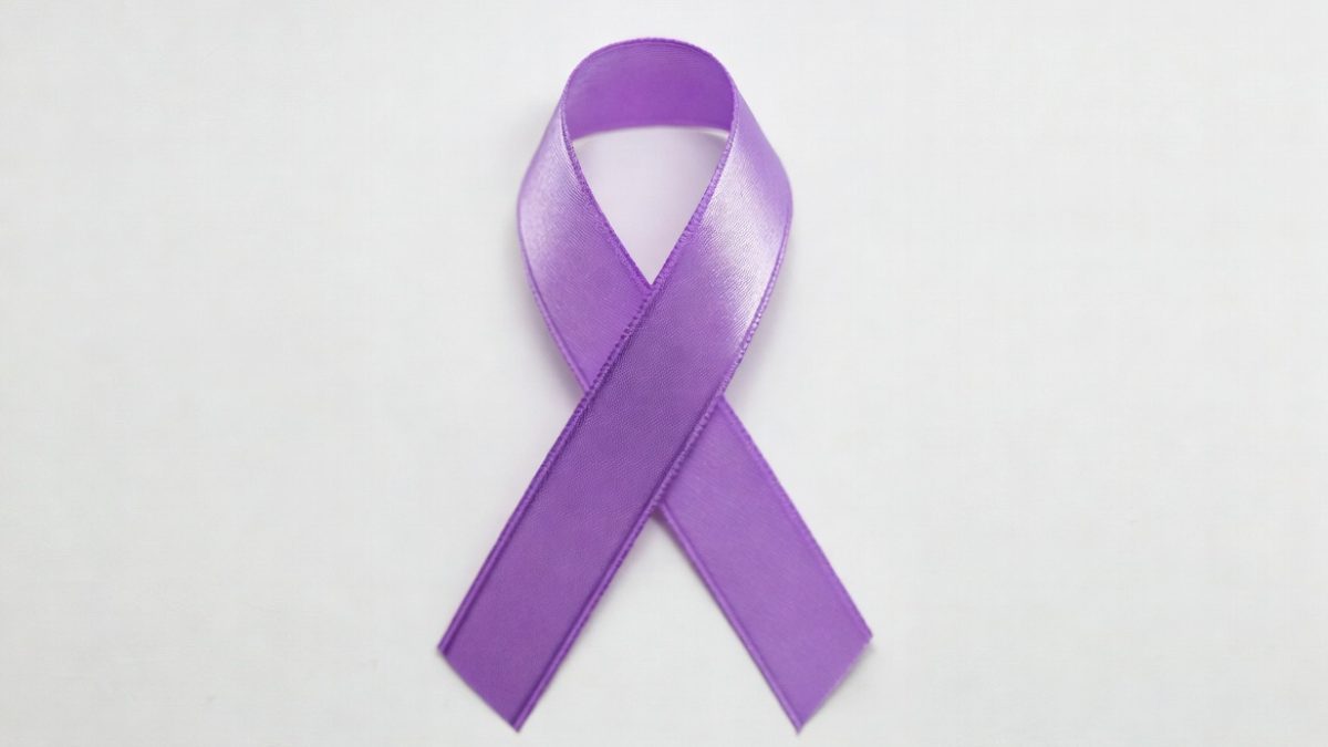 Lavender cancer awareness ribbon. PHOTO/AI