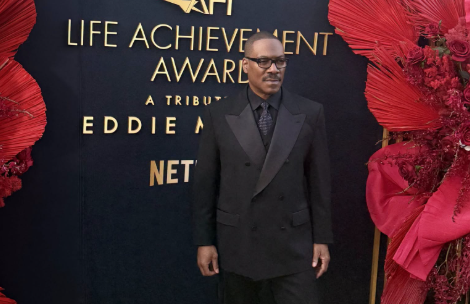 Eddie Murphy honoured with AFI life achievement award in star-studded tribute