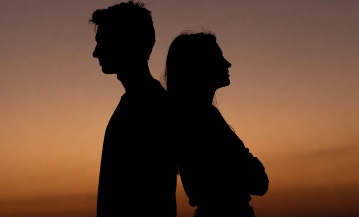 Soft breaks :New way couples are separating without ending things