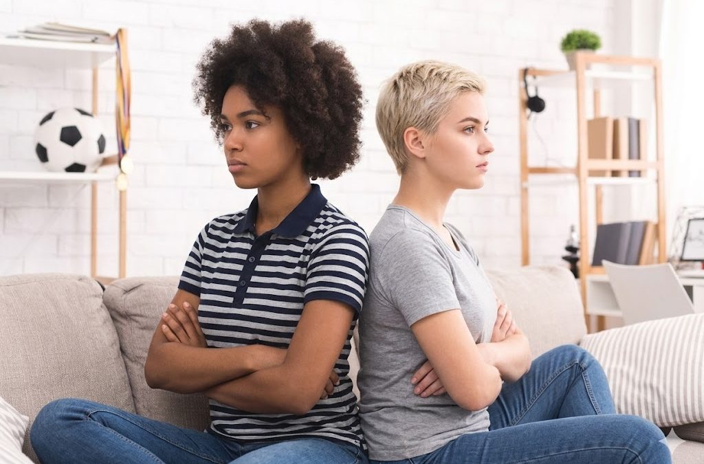 How to live with a difficult housemate without losing your peace