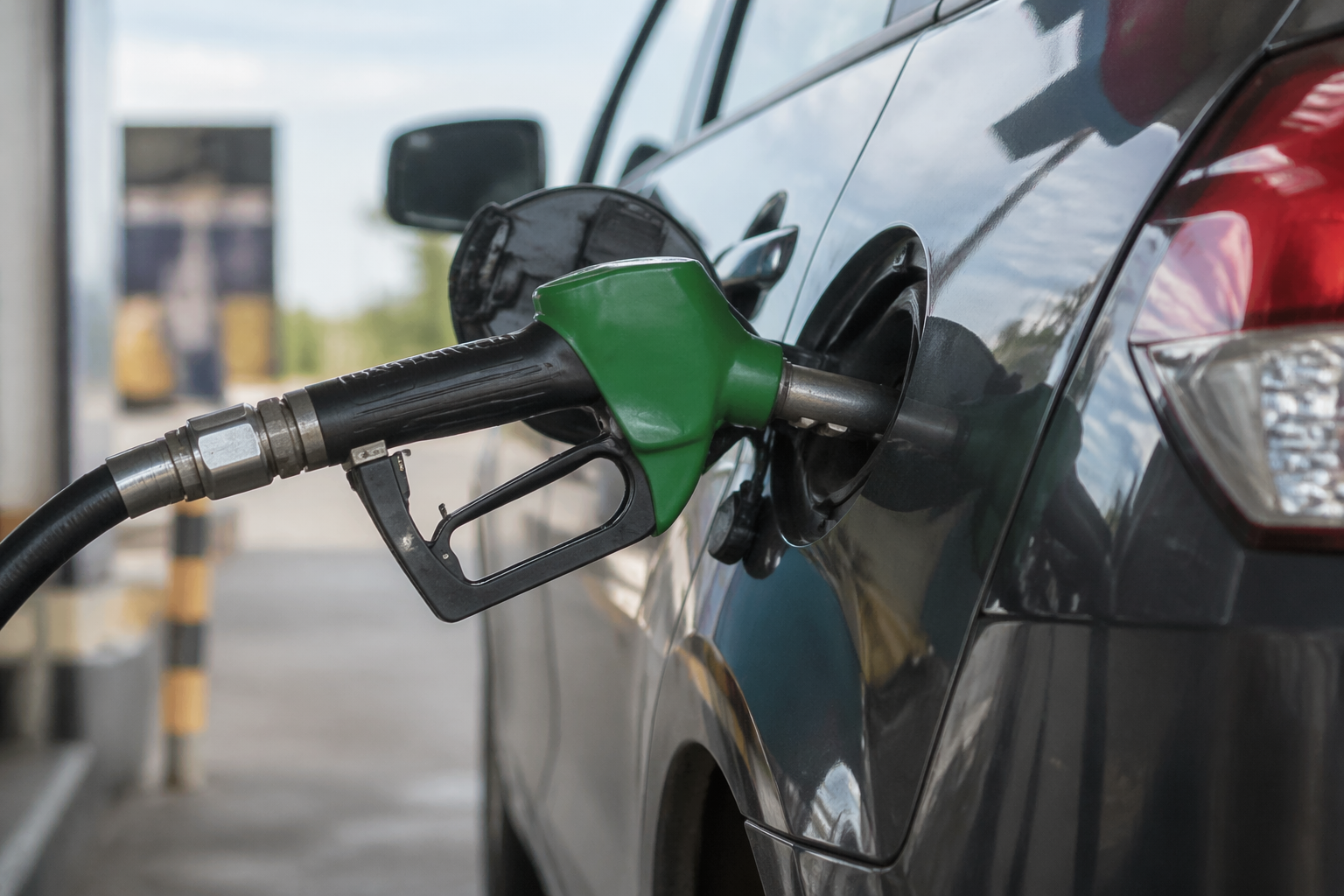 How to know if your fuel vendor is selling contaminated fuel