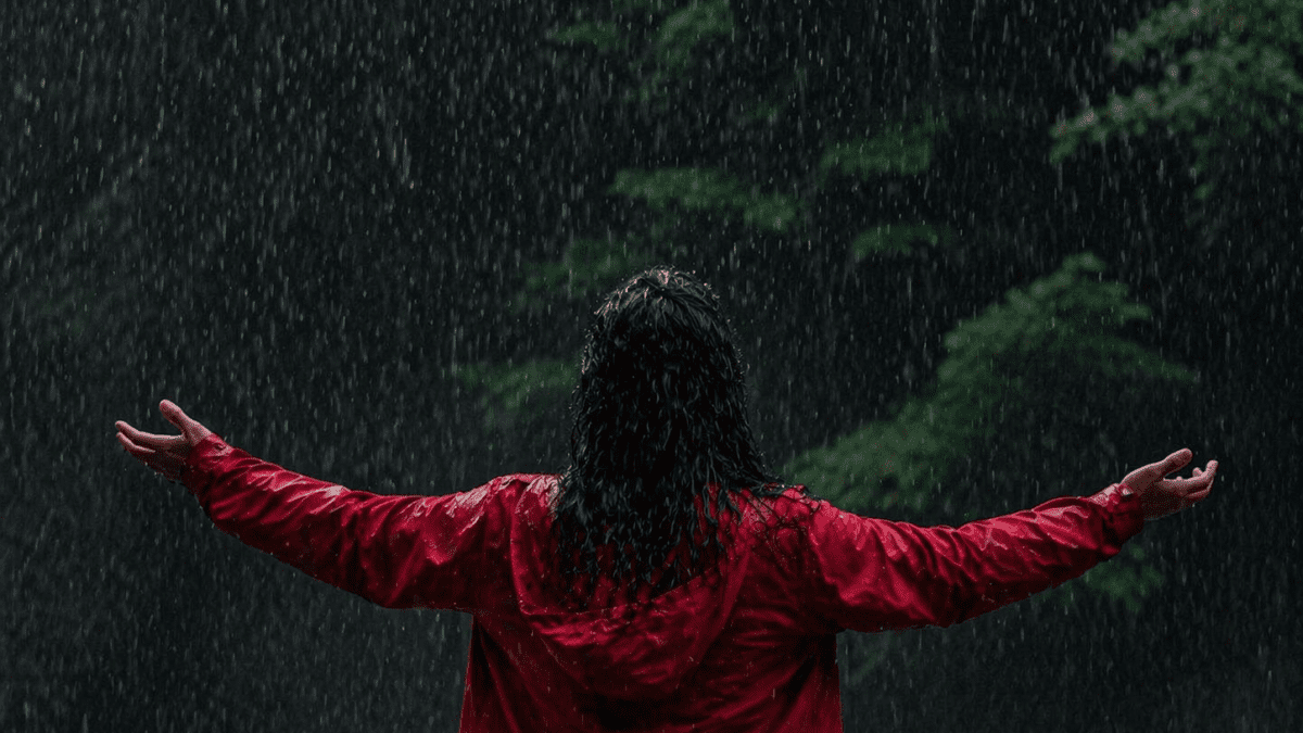 4 benefits of going out in the rain