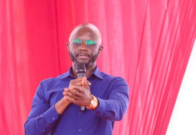 Alego Usonga MP Samuel Atandi speaking at a past event. PHOTO/https://www.facebook.com/profile.php?id=100069125923668