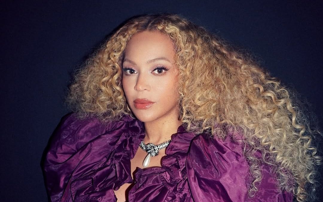 Beyonce in a grape-purple Saint Laurent gown. PHOTO/@beyonce/Instagram
