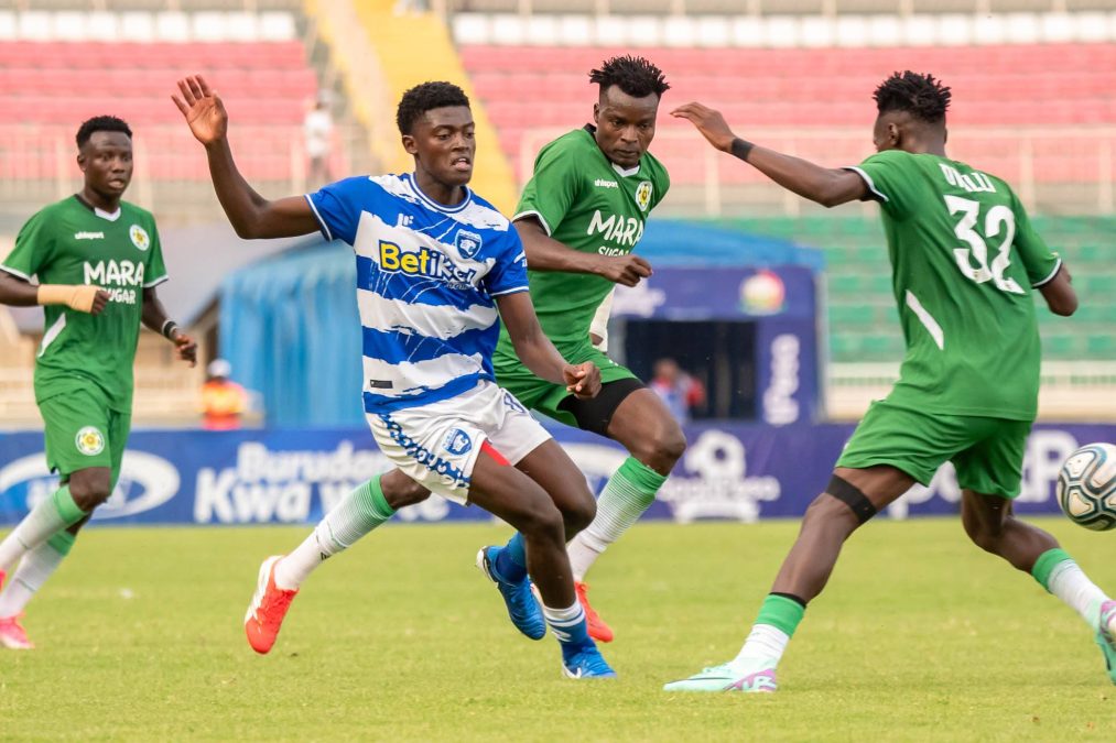 AFC Leopards ace Kelly Madada challenges for the ball against Mara Sugar Players in the recent FKF Premier League clash at Nyayo Stadium. PHOTO/https://www.facebook.com/afcleopardssc